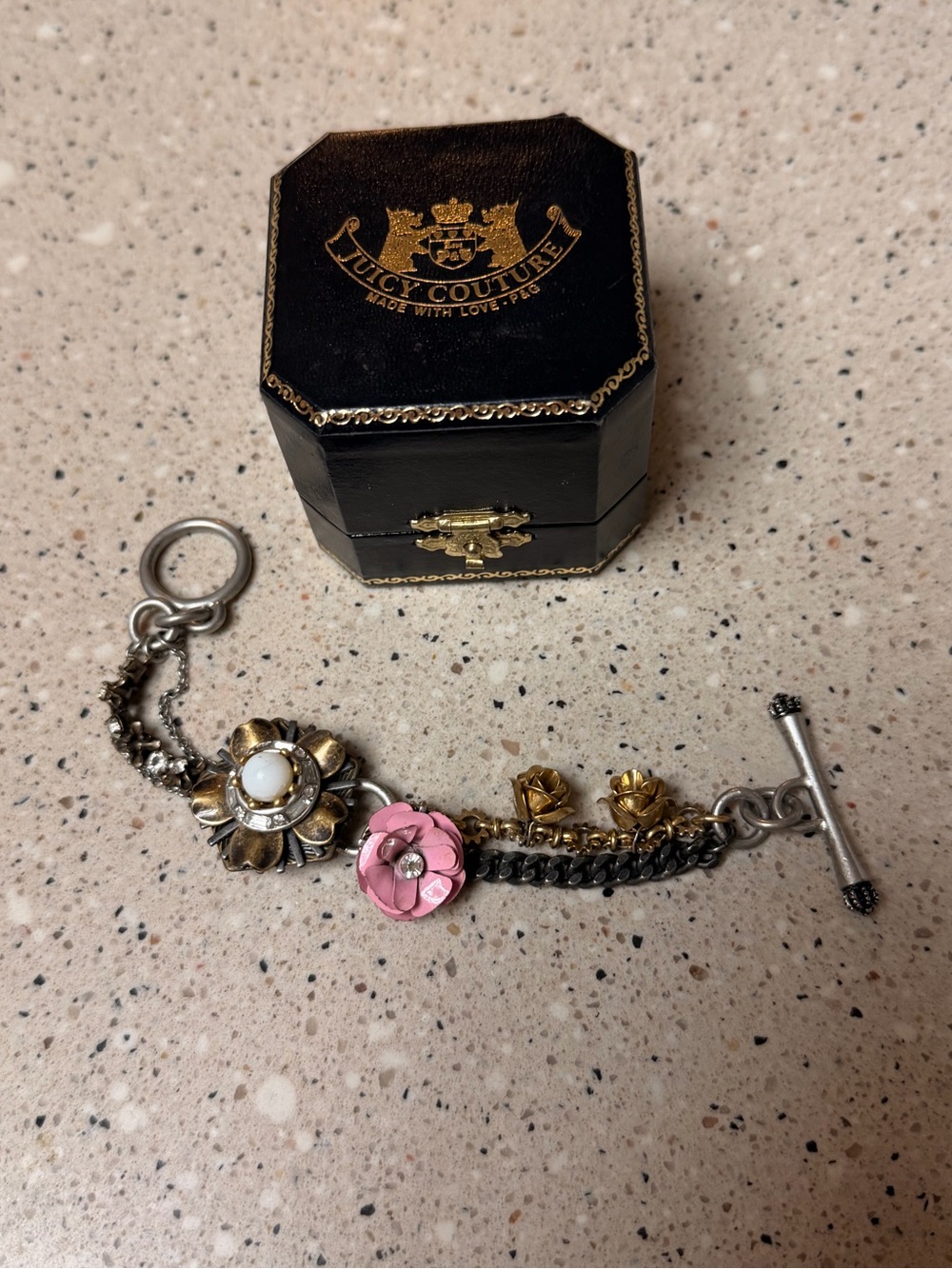 VTG RARE Y2K JUICY COUTURE Floral Pearl Toggle Charm Bracelet
